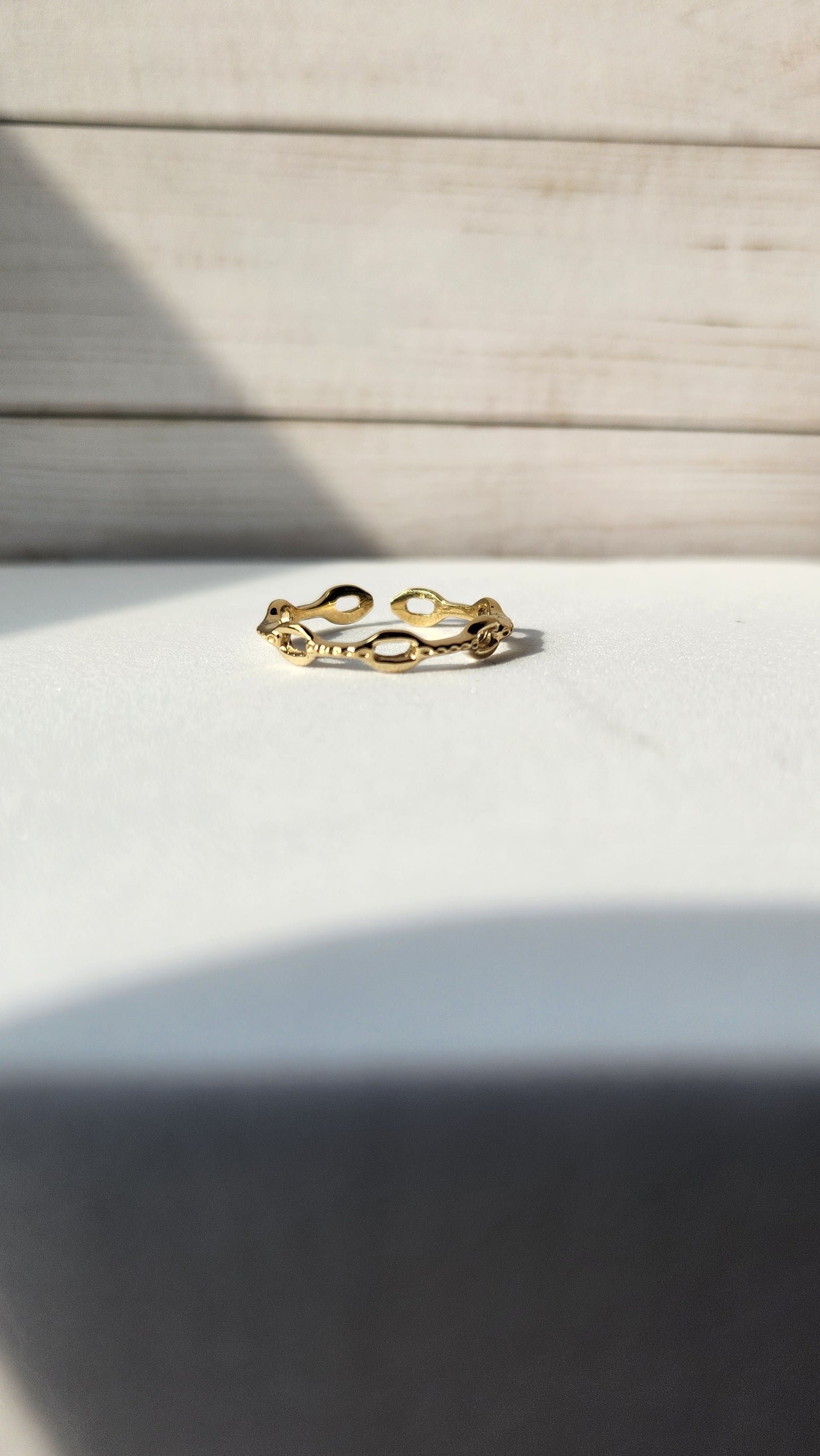 Solid Adjustable Yellow Gold Oval Chain Link Ring