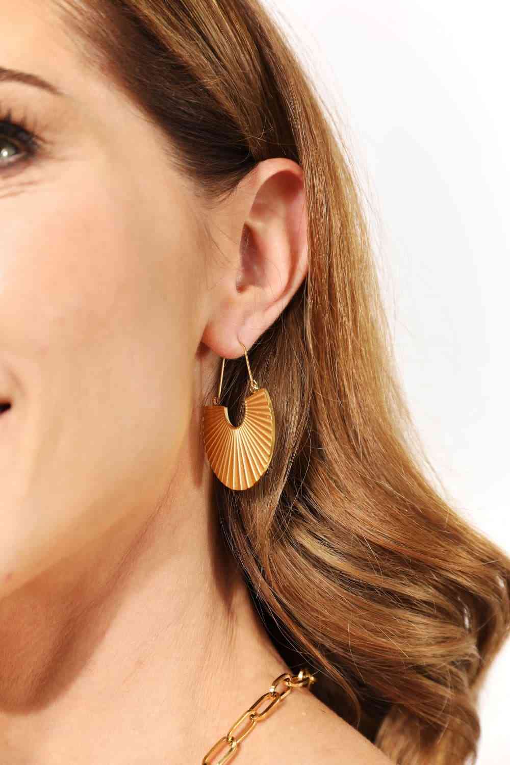 Ribbed Stainless Steel 18K Gold Plated Earrings